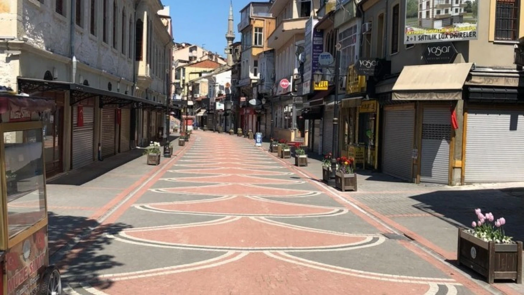 Bartın evinde kalıyor