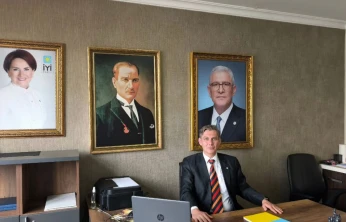 Avni Kabasakal Mazbatasını Alarak Görevine Başladı