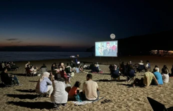Bartın'da yaz akşamları sinema ve tiyatro ile renkleniyor