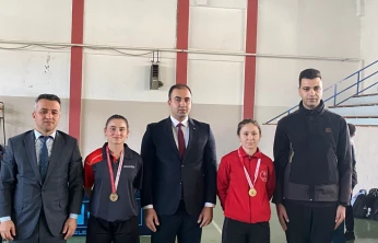 Bartın'ın Genç Masa Tenisçileri Bölge Finallerine Hazır