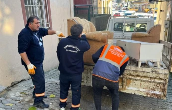 Belediyeden İhtiyaç Sahibi Ailelere Ev Eşyası Desteği