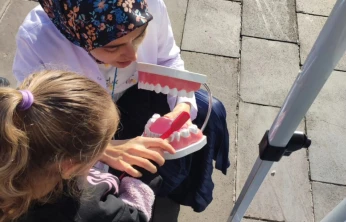 Doğru Diş Fırçalama Teknikleri Uygulamalı Anlatıldı