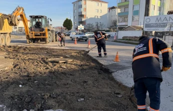 Eski Hastane Caddesi'nde Sıcak Asfalt Çalışması