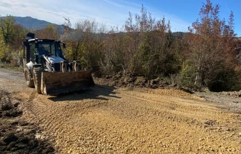 İl Özel İdaresinden Köy Yollarında Yoğun Mesai
