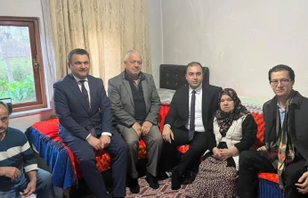 Kadiroğlu, Kumluca'daki Aileleri Evlerinde Ziyaret Etti