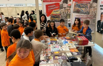 Kitap Fuarı'nda Bugün Söyleşi ve Tiyatro Etkinlikleri Var