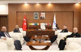 Komutanlardan Rektör Akkaya'ya Nezaket Ziyareti