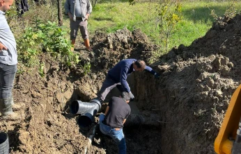 Köy Yollarında ve Alt Yapıda Çalışmalar Sürüyor