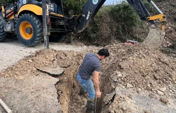 Köylerde Altyapı ve Yol Çalışmaları Hız Kesmeden Sürüyor