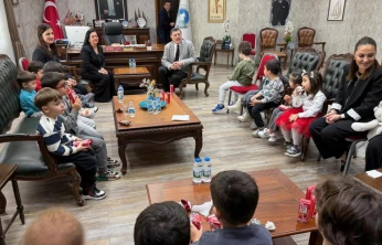 Miniklerden Başkan Yalçınkaya'ya Neşeli Ziyaret