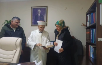 Moldova Uyruklu Kader Çetin İslam'ı Seçti