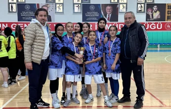 Okul Sporlarında Hentbol Heyecanı