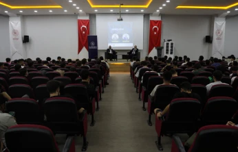 Rektör Akkaya ve Rektör Alican, Gençlerle Bir Araya Geldi