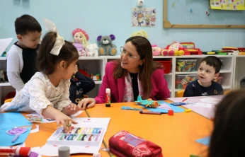 Vali Arslan Miniklerle Buluştu