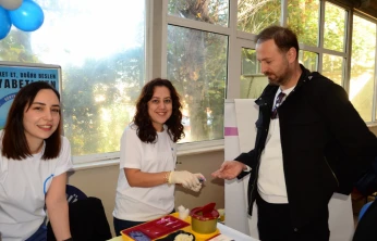 Vatandaşların Kan Şekerini Ölçtüler