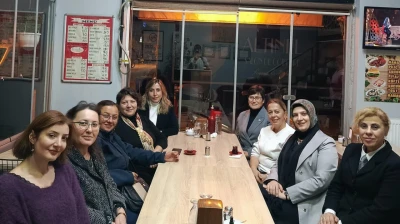 Kadın Muhtarlar Gelecek Partisi'nde Bir Araya Geldi