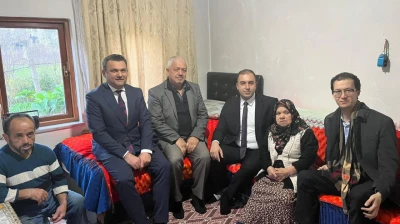 Kadiroğlu, Kumluca'daki Aileleri Evlerinde Ziyaret Etti