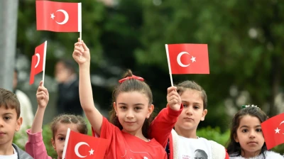 Okullarda İkinci Dönem 'Bayrak Sevgisi' İle Başladı