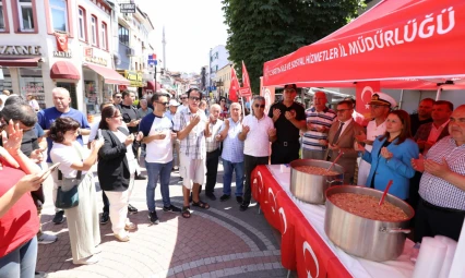 Aşure ve Koruyucu Aile tanıtımı aynı programda buluştu