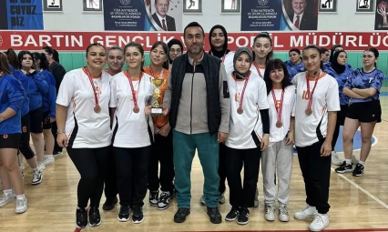 Genç Kızlar Hentbolunda Şampiyonlar Belli Oldu