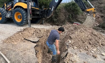 Köylerde Altyapı ve Yol Çalışmaları Hız Kesmeden Sürüyor