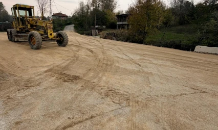 Köylerde Ulaşım ve Çevre İçin Yoğun Mesai