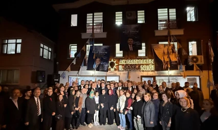 'Milletimiz hizmet siyasetinden vazgeçmedi'