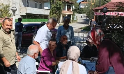 Mobil Ekipler Köylerde Tansiyon ve Şeker Ölçümü Yapıyor
