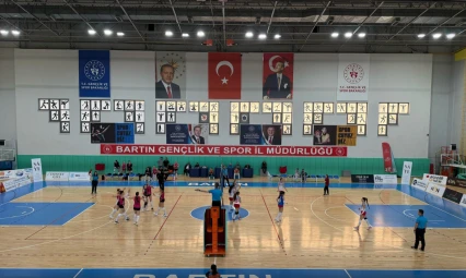 Namağlup Lider Bartın Volley Academy Play-off Biletini Aldı