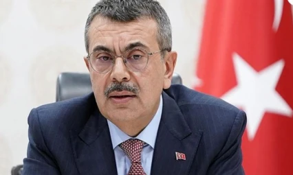 Ücretsiz ders kitapları dağıtılmaya başladı