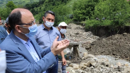 Güner'den yaka seli mağduru Hasankadı'da inceleme