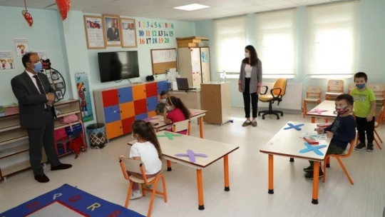 Güner'den Amasra'da korona denetimleri