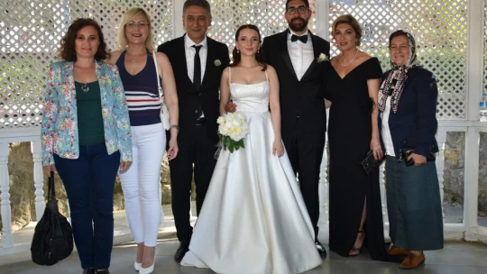 Bensu ve Baran mutluluğa 'evet' dedi