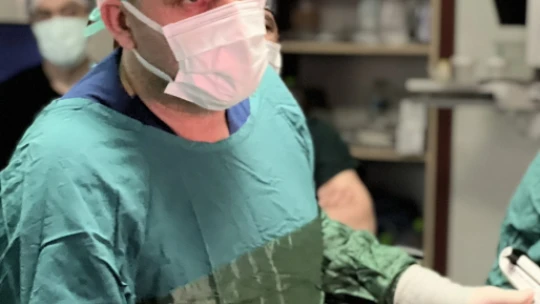 Başarılı cerrah artık bölgenin vazgeçilmezi!