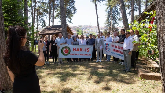HAK-İŞ tek yürek: 'Şehitlerimizi Unutmuyoruz'