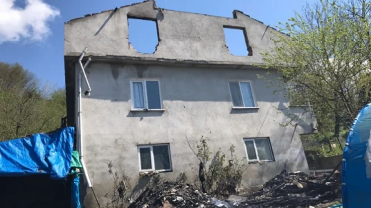 Yangında her şeyini kaybeden aile yardım bekliyor!