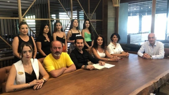 ELFF Finans'ta Gülben Ergen'li açılış heyecanı