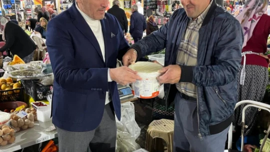Kalaycı, halkla pazarın nabzını tuttu