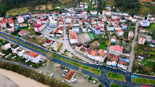 Enerji Bakanı Bayraktar açıkladı: 'Doğalgaz Abdipaşa'ya 2025'te geliyor'