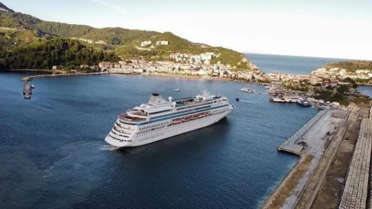 Astoria Grande, 73. seferiyle Amasra'da