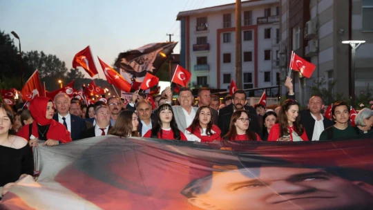 19 Mayıs coşkusu sokaklara taştı