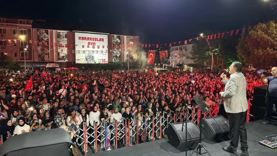 19 Mayıs coşkusu sokaklara taştı