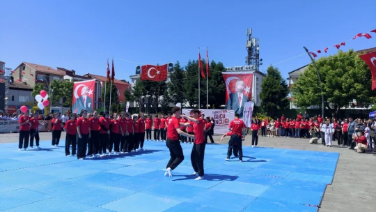 Bartın 19 Mayıs'ı coşkuyla kutladı