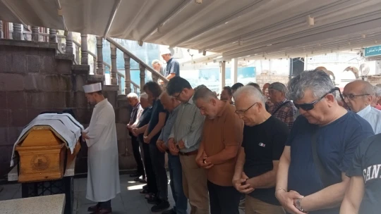 Doğan Kemik Son Yolculuğuna Uğurlandı