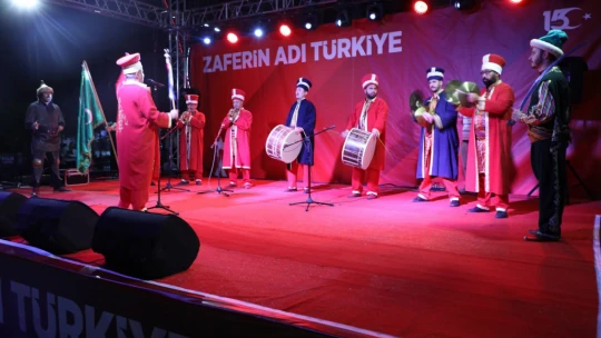 'O Gecenin Kahramanları Yine Meydanlardaydı!'