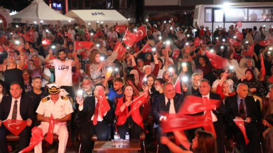 'O Gecenin Kahramanları Yine Meydanlardaydı!'