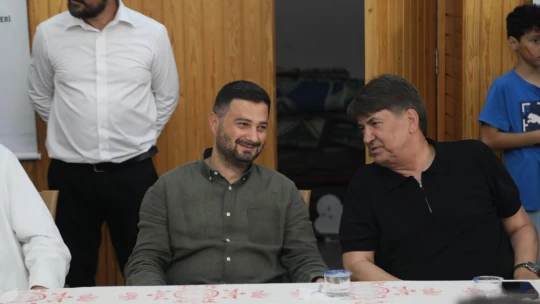Hasankadı Derneği'nden Kağıthane'de Aşure ikramı