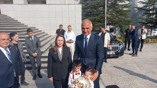 Bakan Ersoy Bartın Valiliğini Ziyaret Etti
