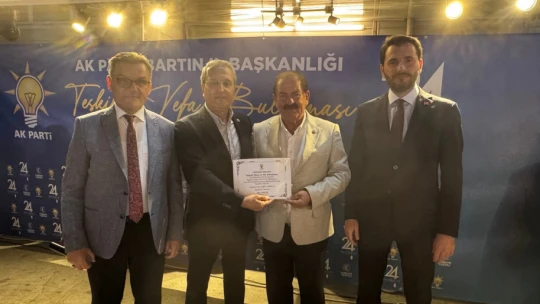 Emek Verenlere Plaket Takdim Edildi