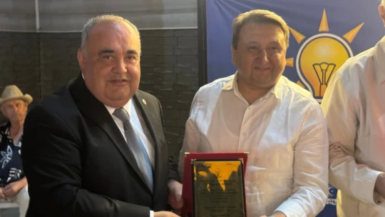 Emek Verenlere Plaket Takdim Edildi